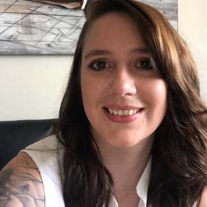 photo of Jennifer Houde 